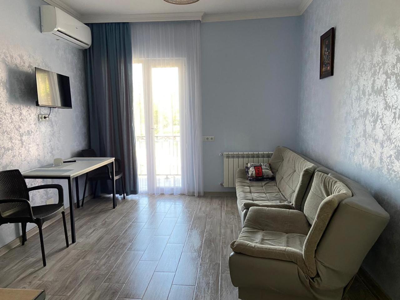 Kemo House Hotel Batumi Kültér fotó